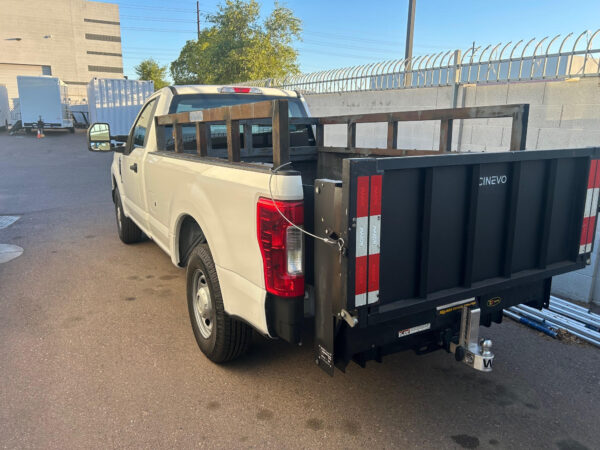 Pickup Truck with lift gate - Image 2