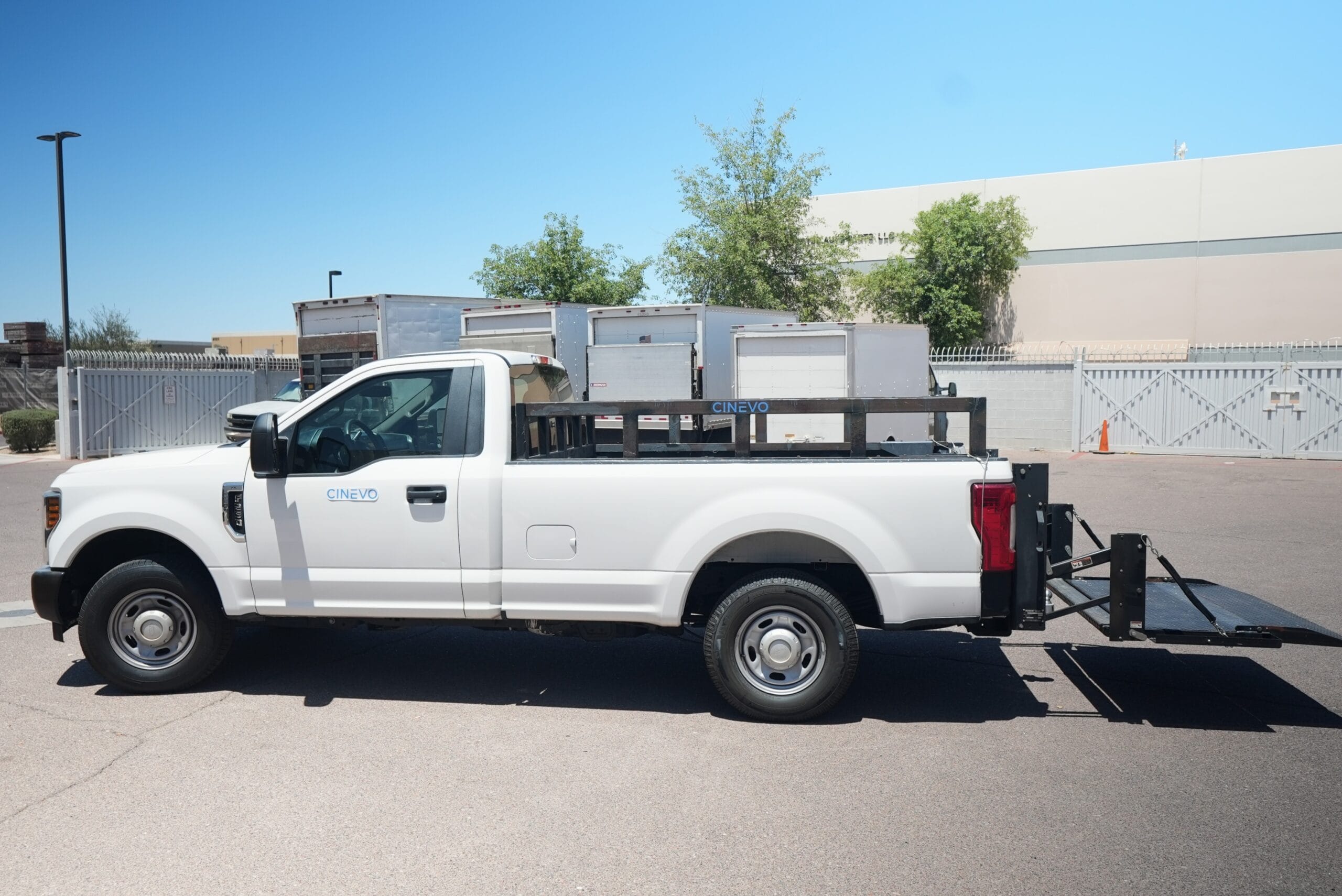 Pickup Truck with Liftgate